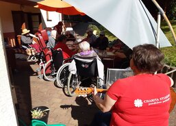 Léto v plném proudu - zpěv, zábava