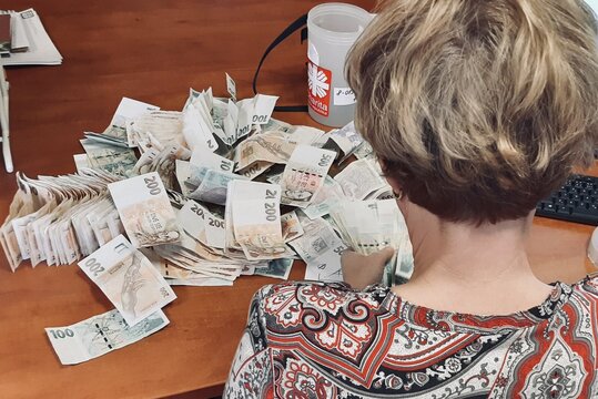 Tříkrálové kasičky ve Studénce ukrývaly více než 300 tisíc korun