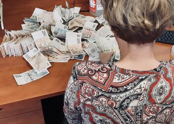 Tříkrálové kasičky ukrývaly více než 300 tisíc korun