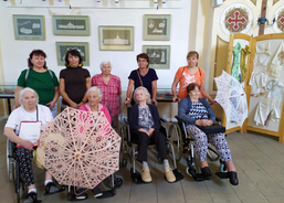 Výstava "V zajetí nití"