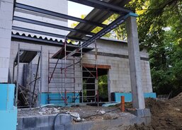Dům sv. Jáchyma roste před očima: Podívejte se, jak pokračuje stavba